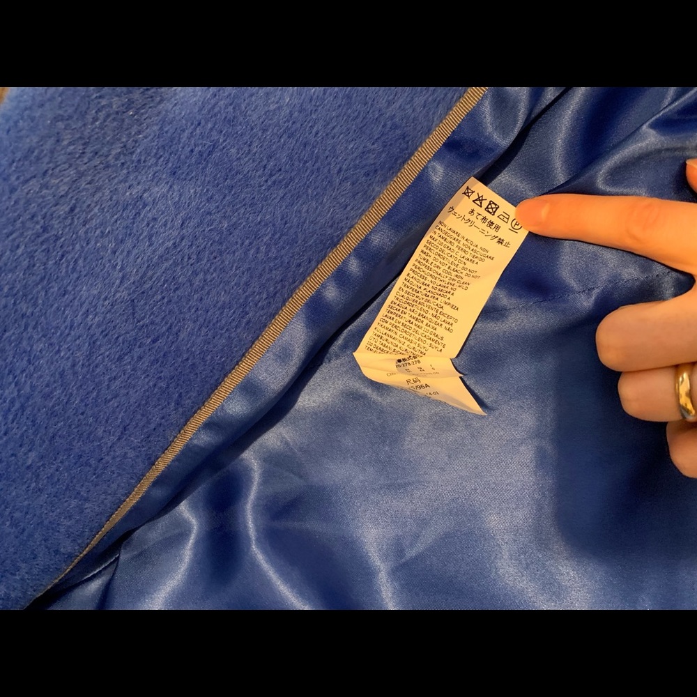 Coat - Picture 5 of 6
